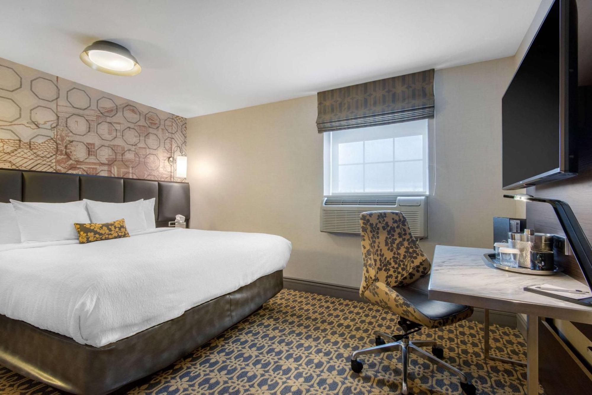 The Champlain Waterfront Hotel Ascend Hotel Collection Orillia Exterior foto