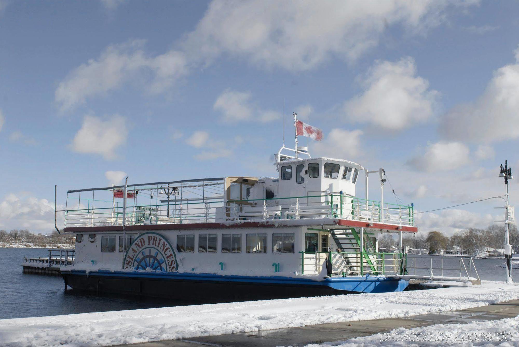 The Champlain Waterfront Hotel Ascend Hotel Collection Orillia Exterior foto