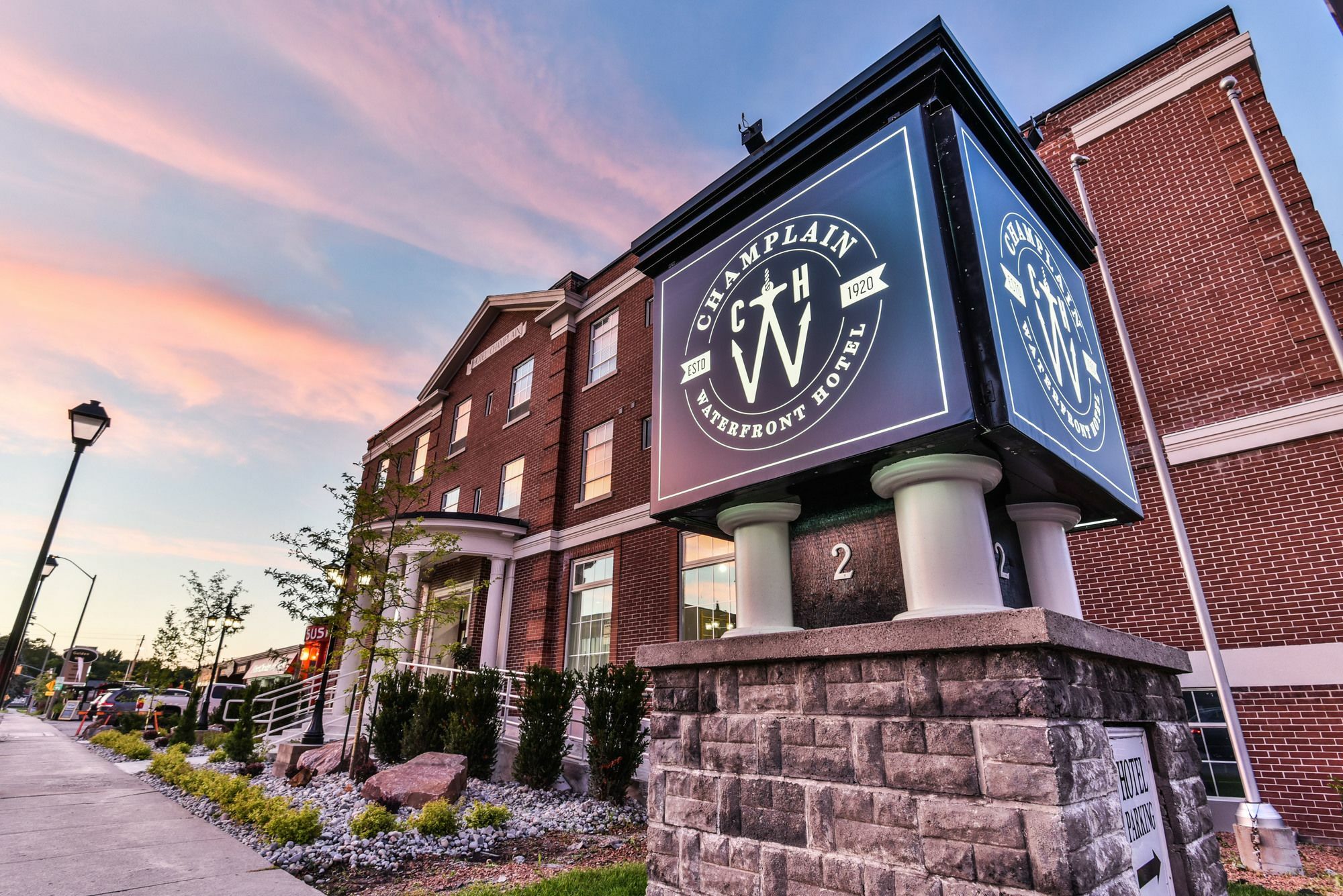 The Champlain Waterfront Hotel Ascend Hotel Collection Orillia Exterior foto